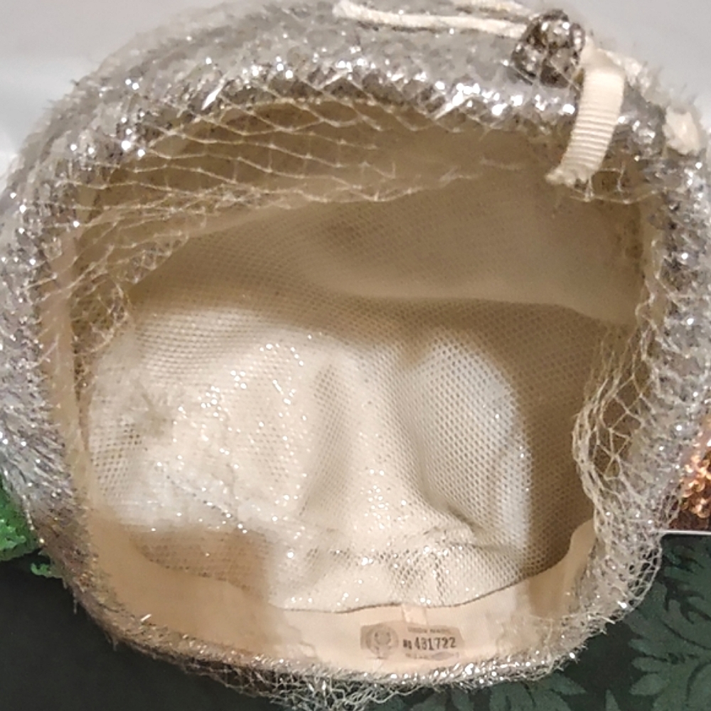 Lot of 3: Silver Sparkly Vintage Hat, Green Sequins Hair Clip, Photo Frames Set - Picture 12 of 15